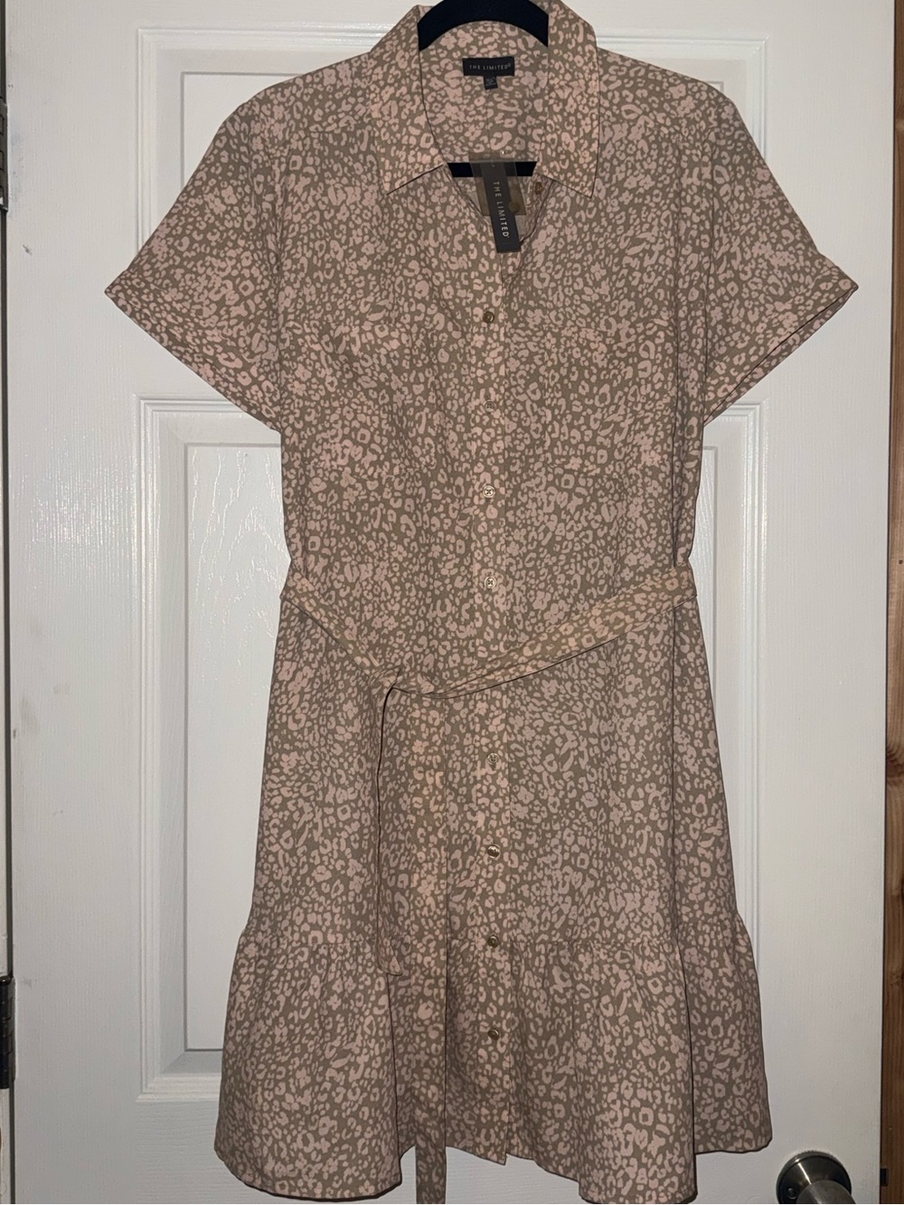The Limited Beige & Blush Pink Leopard-Print Short Sleeve Shirt Dress